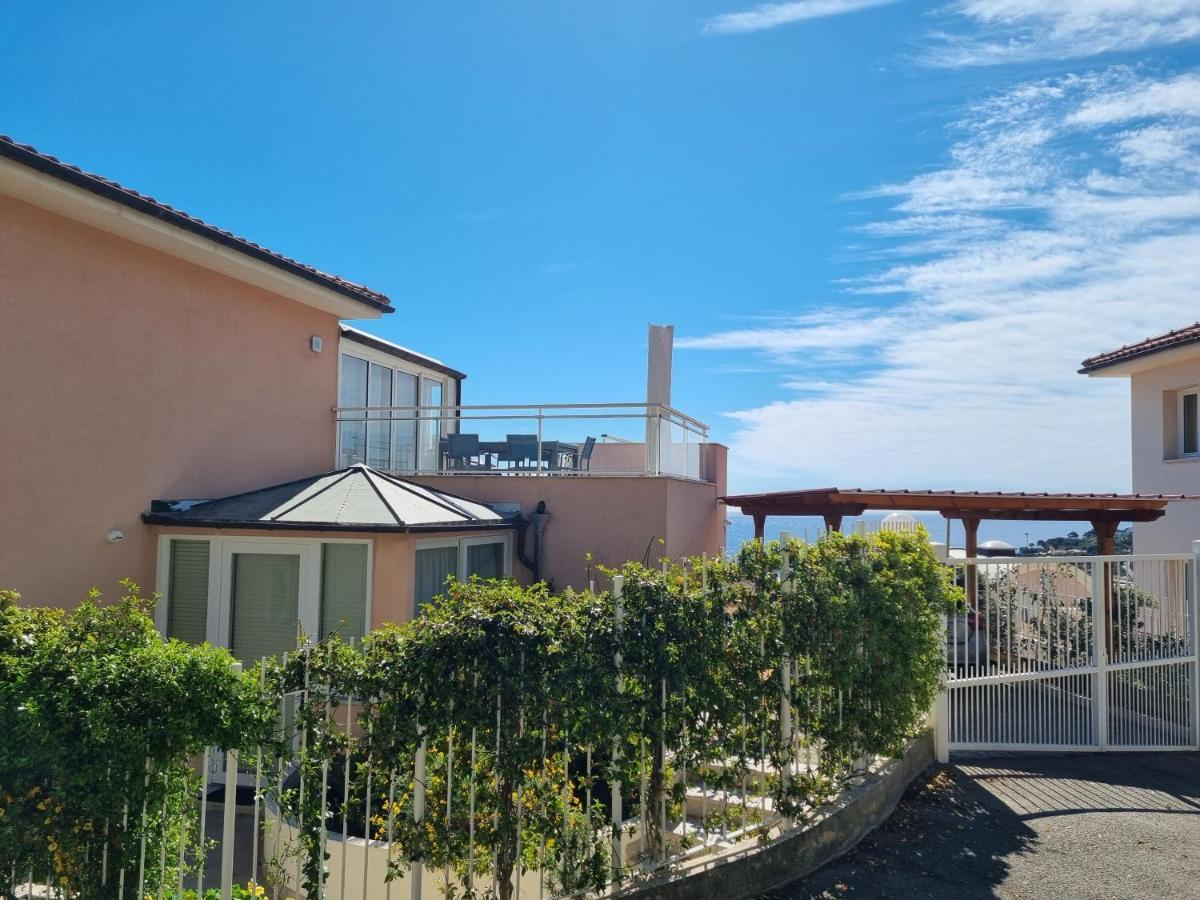 Dernier Etage D'Une Maison Roquebrune-Cap-Martin Exterior photo